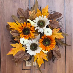 Thanksgiving Pumpkin and Maple Leaf Wreath